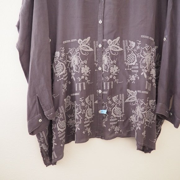 Johnny Was Gray Embroidered Button Down Long Sleeve Tunic Top sz XL - Picture 3 of 5